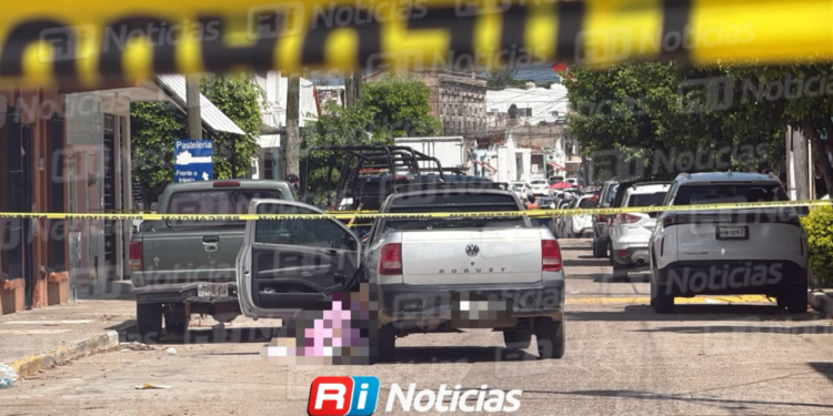 Asesinan a balazos a un hombre junto al Centro de Salud de Villa Unión, al sur de Mazatlán