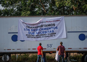 Transportistas bloquean La Costerita en Culiacán; Exigen seguridad en carreteras