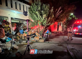 Incendio consume parte de una vivienda en la colonia Independencia, en Mazatlán