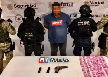 Detienen a hombre armado con 230 dosis de presunta droga en Mazatlán