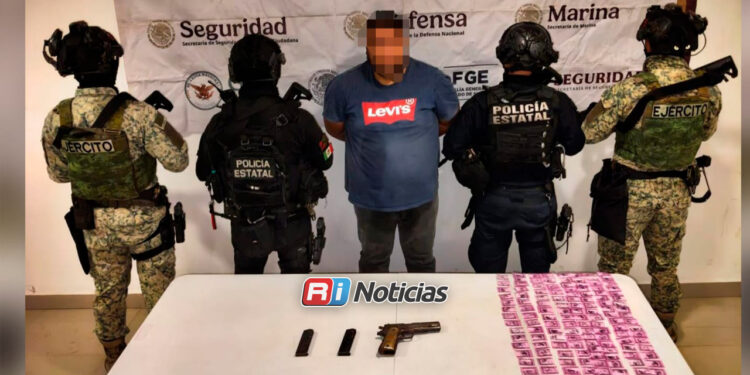 Detienen a hombre armado con 230 dosis de presunta droga en Mazatlán