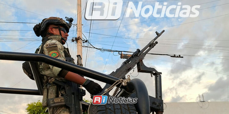 Matan a balazos a un hombre cerca de una primaria en Escuinapa