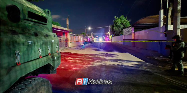 Asesinan a balazos a repartidor frente a una pizzería en Culiacán
