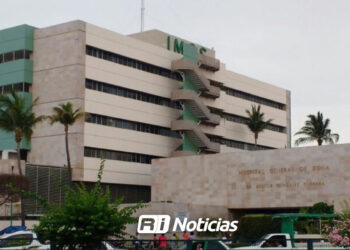 Personas quedan atrapadas en elevador del IMSS 03 en Mazatlán; solicitan ayuda