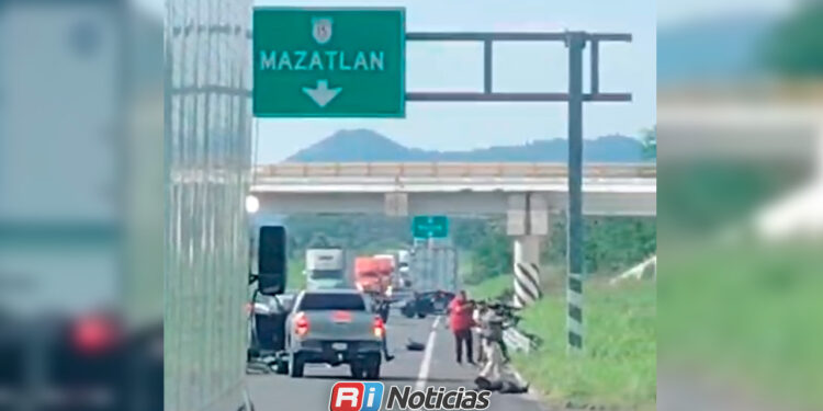 Atacan a agentes de investigación en autopista de Nayarit; reportan nueve detenidos