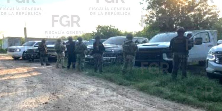 FGR asegura cartuchos, cargadores y vehículos con blindaje artesanal en Guasave