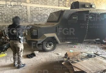 Asegura FGR cinco vehículos con blindaje artesanal durante cateo en Guasave