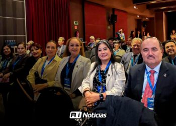 Francis Cázarez participa en reunión de trabajo de AICO en España