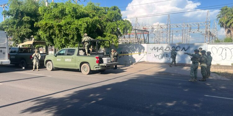 Hallan a hombre ejecutado y con mensaje en la colonia Emiliano Zapata, en Culiacán