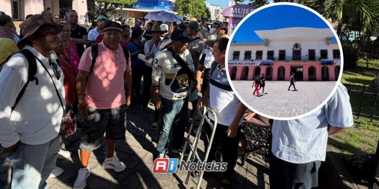 Tras manifestación, vendedores de playa entregan peticiones al Ayuntamiento y al Estado