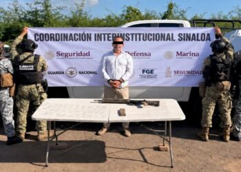 Detienen a hombre con 206 dosis de fentanilo y un arma larga en Villa Unión