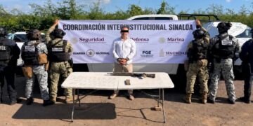 Detienen a hombre con 206 dosis de fentanilo y un arma larga en Villa Unión