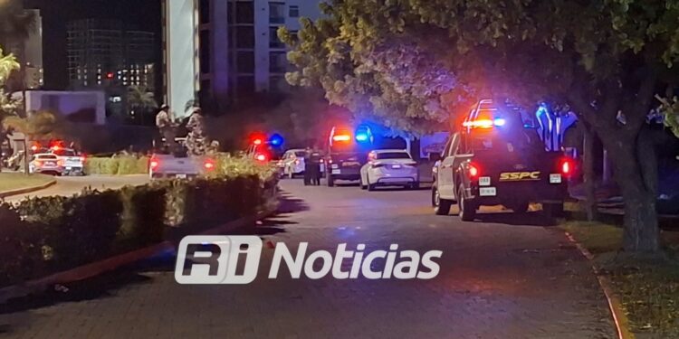 Localizan a mujer sin vida en la avenida Los Cerritos, en Mazatlán