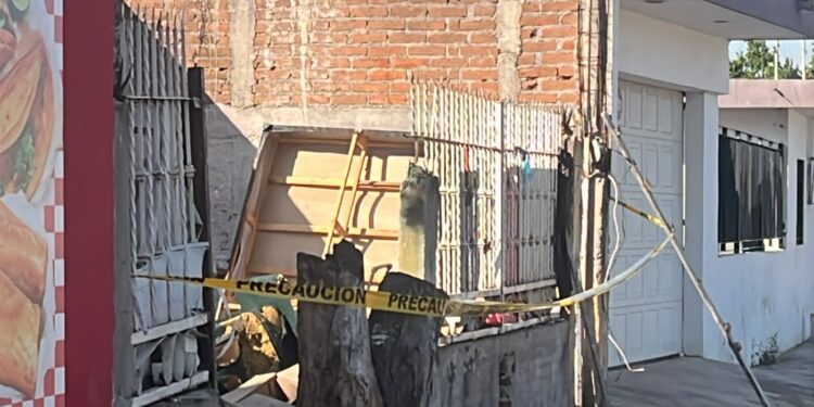 Asesinan a balazos a un hombre dentro de una vivienda en la colonia Ignacio Allende, en Culiacán