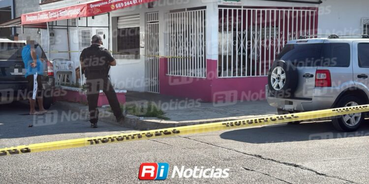 Asesinan a balazos a un hombre dentro de una lonchería en la colonia Francisco Villa, en Mazatlán