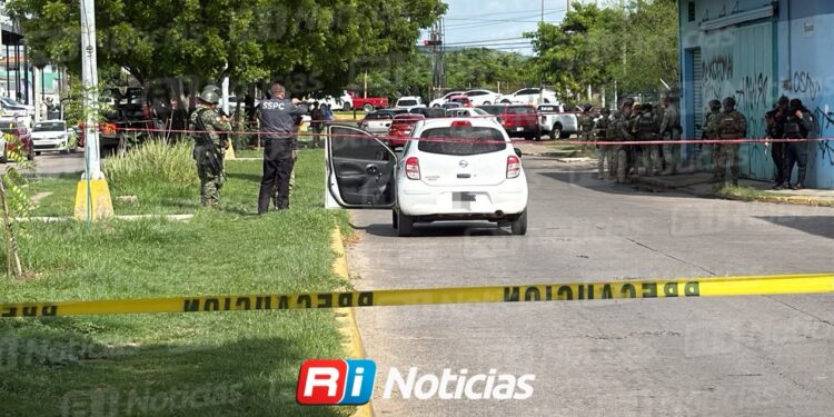 Ejecutan a balazos a hombre sobre la avenida Revolución en Mazatlán