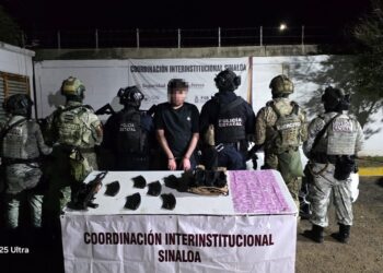 En posesión de un fusil y presunta droga, Grupo Interinstitucional detiene a un civil en Culiacán