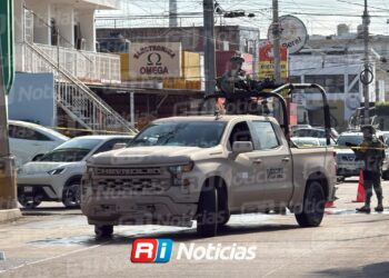 Balean local sobre la Av. Insurgentes a la altura de la colonia Olímpica, en Mazatlán