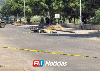 Asesinan a balazos a motociclista sobre la Av. Del Sol en La Foresta, Mazatlán