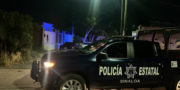 Privan de la libertad a una pareja y asaltan a clientes de sushi en Culiacán
