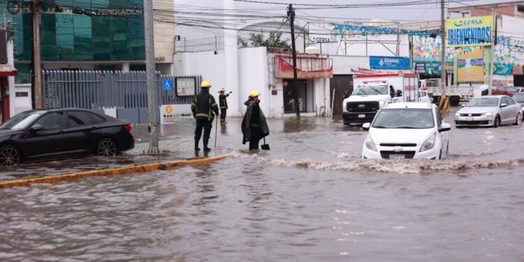 Tormenta tropical Vance avanza en el Pacífico; prevén lluvias fuertes en varios estados