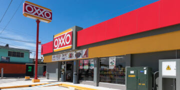 Disminuyen 15% los robos con violencia en tiendas OXXO, informa Sheinbaum