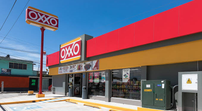 Disminuyen 15% los robos con violencia en tiendas OXXO, informa Sheinbaum