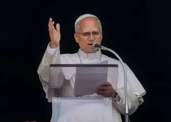 El papa León XIV reaparece tras cirugía por cáncer y agradece las oraciones