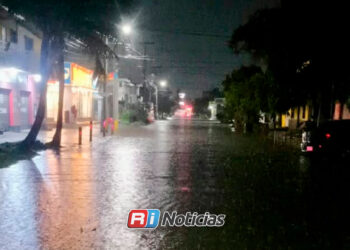 Lluvias provocan cierres parciales en vialidades de Mazatlán